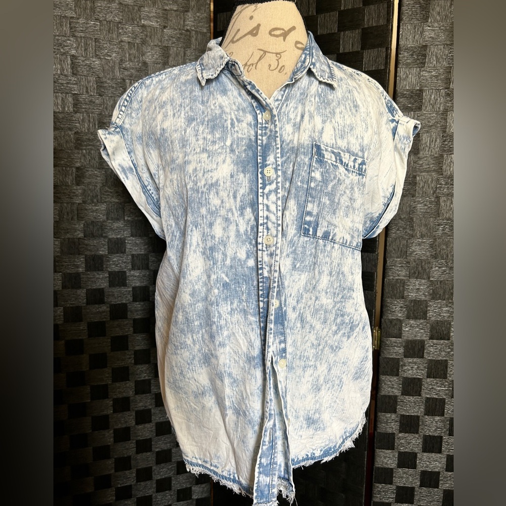 Altard State Denim Button Up Large